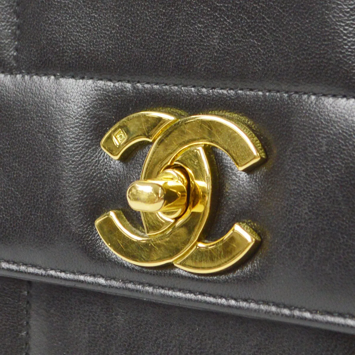 CHANEL 1994-1996 Border Vertical Handbag Black Lambskin 57068