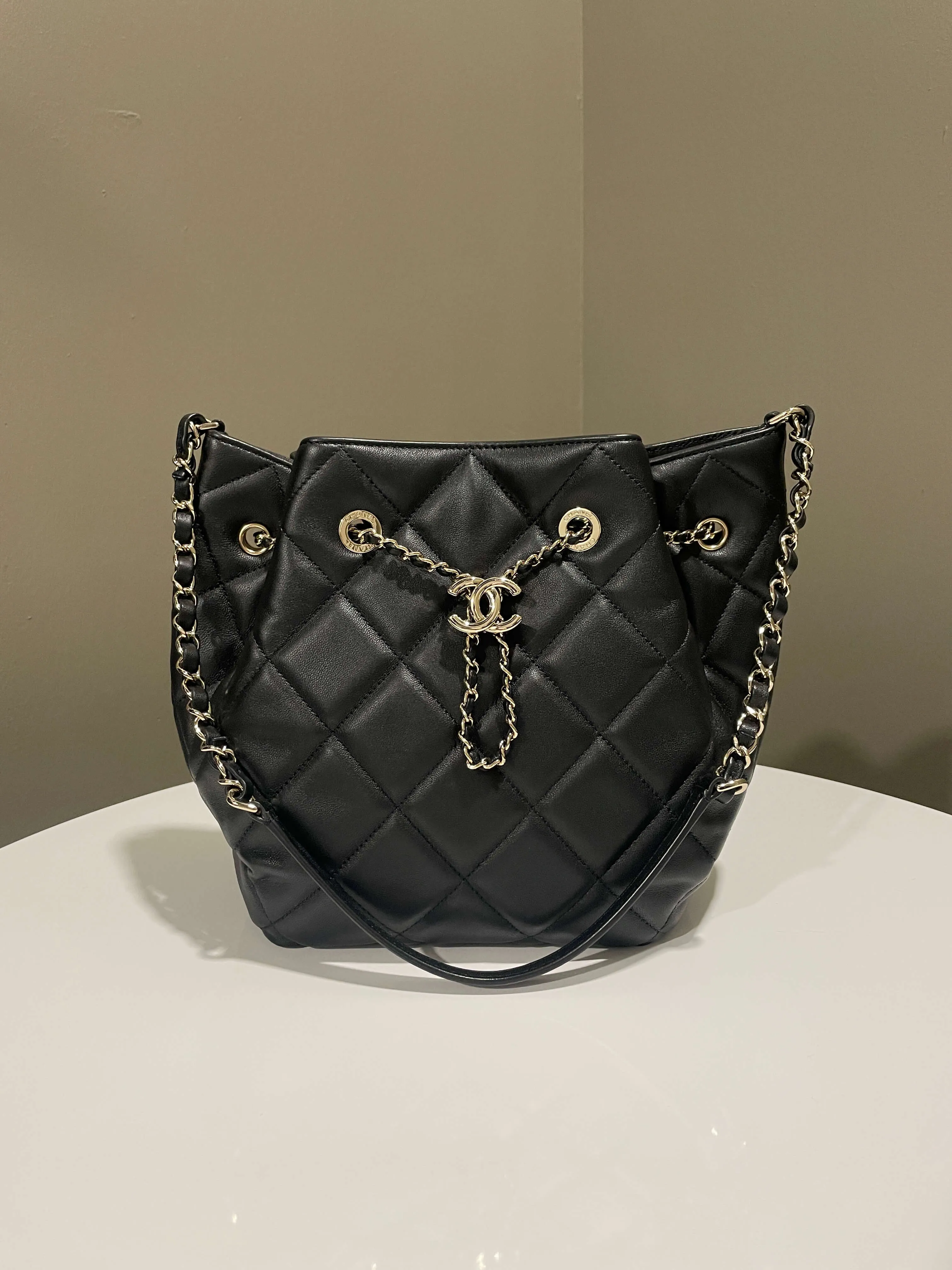 Chanel Quilted Cc Drawstring Bucket Shoulder Bag Black Lambskin