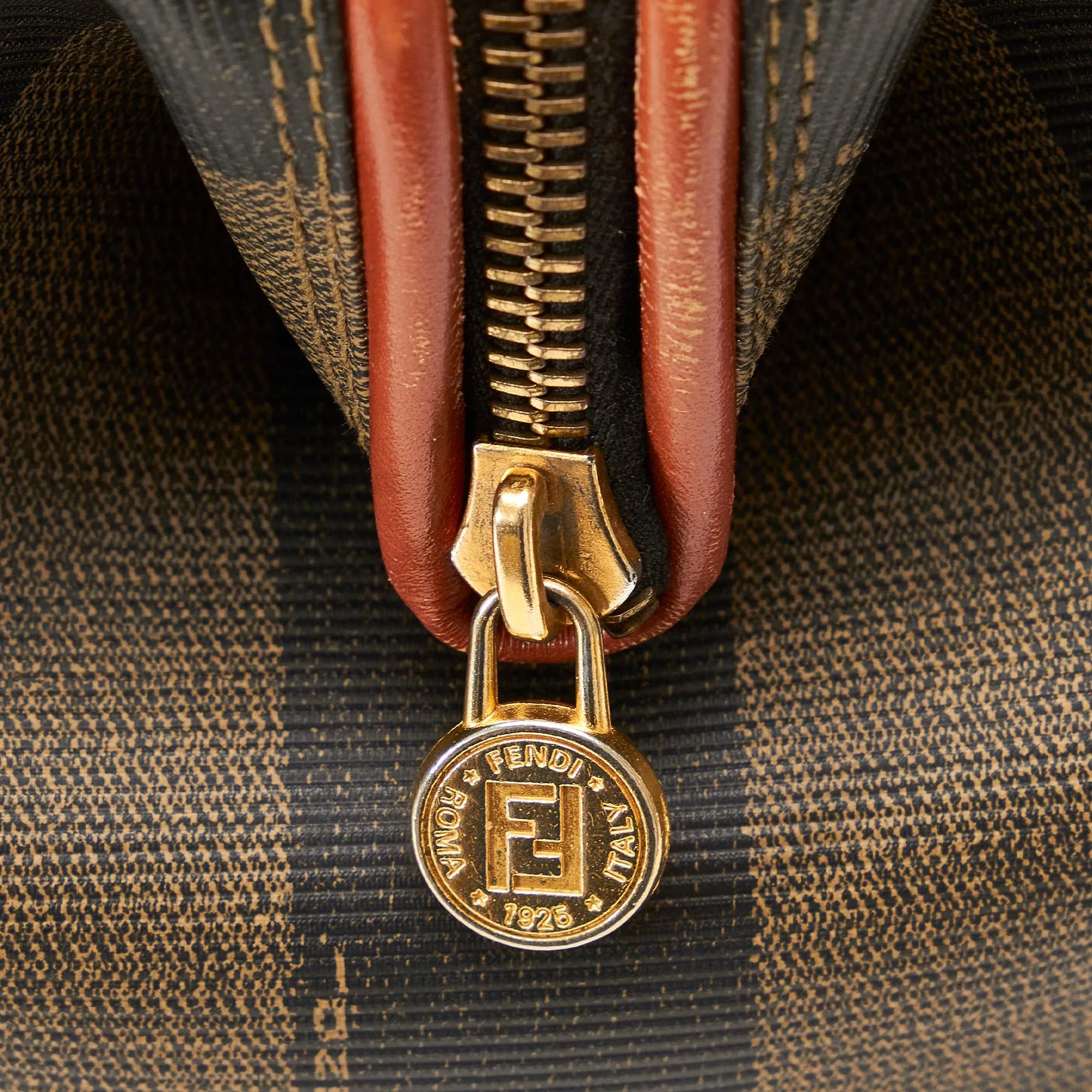 Fendi Pequin Boston (SHG-w15inw)