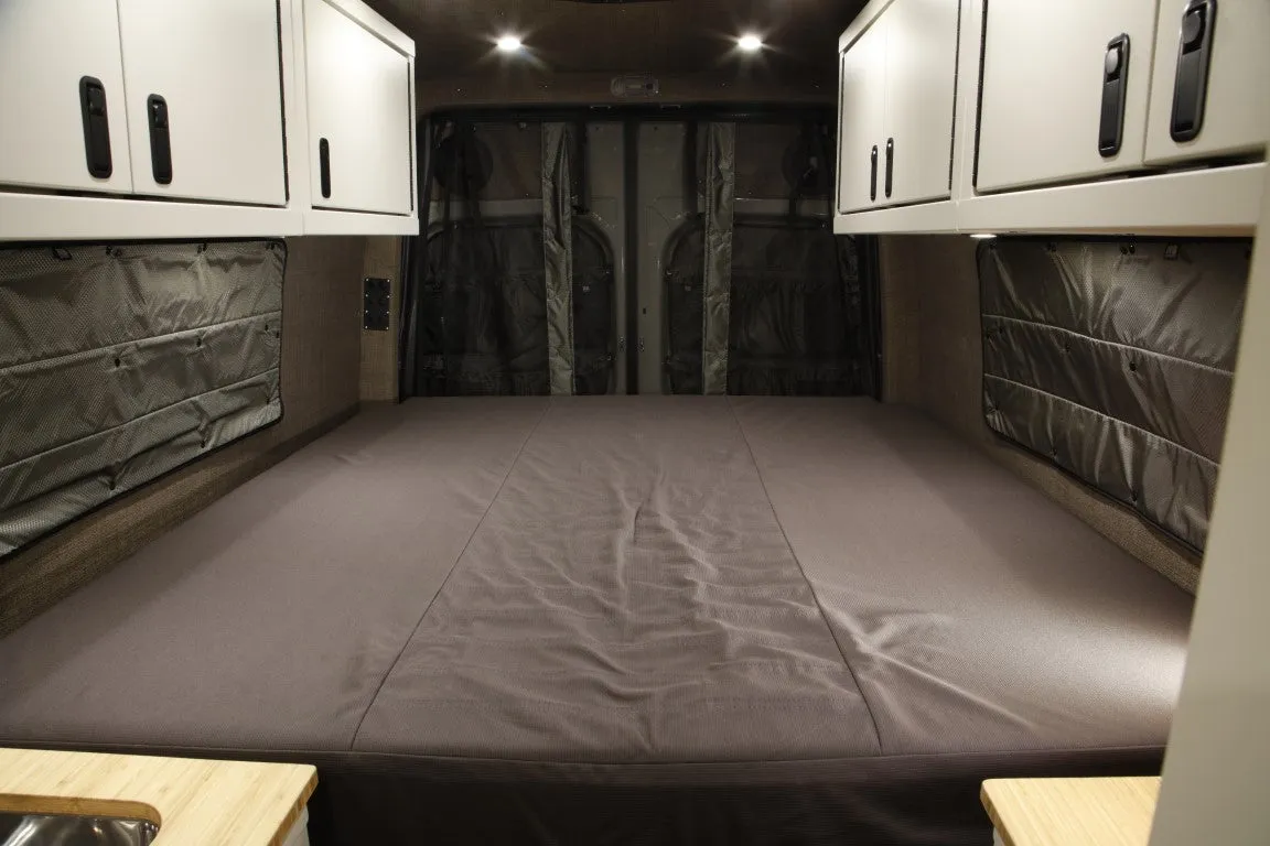RB Touring Van DH - 170 EXT 3500 4X4